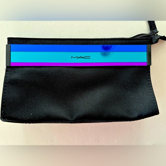 M•A•C Cosmetics | small cosmetic/makeup bag - Picture 1 of 15